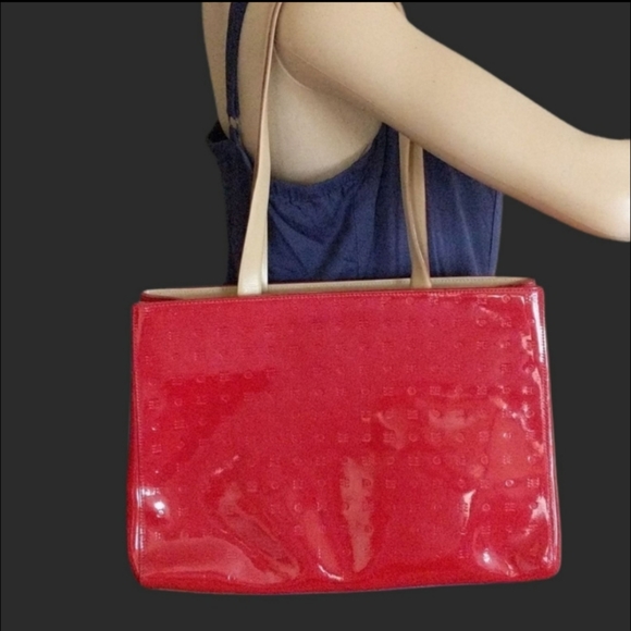 Arcadia Shoulder Handbag Patent Leather - Picture 13 of 14